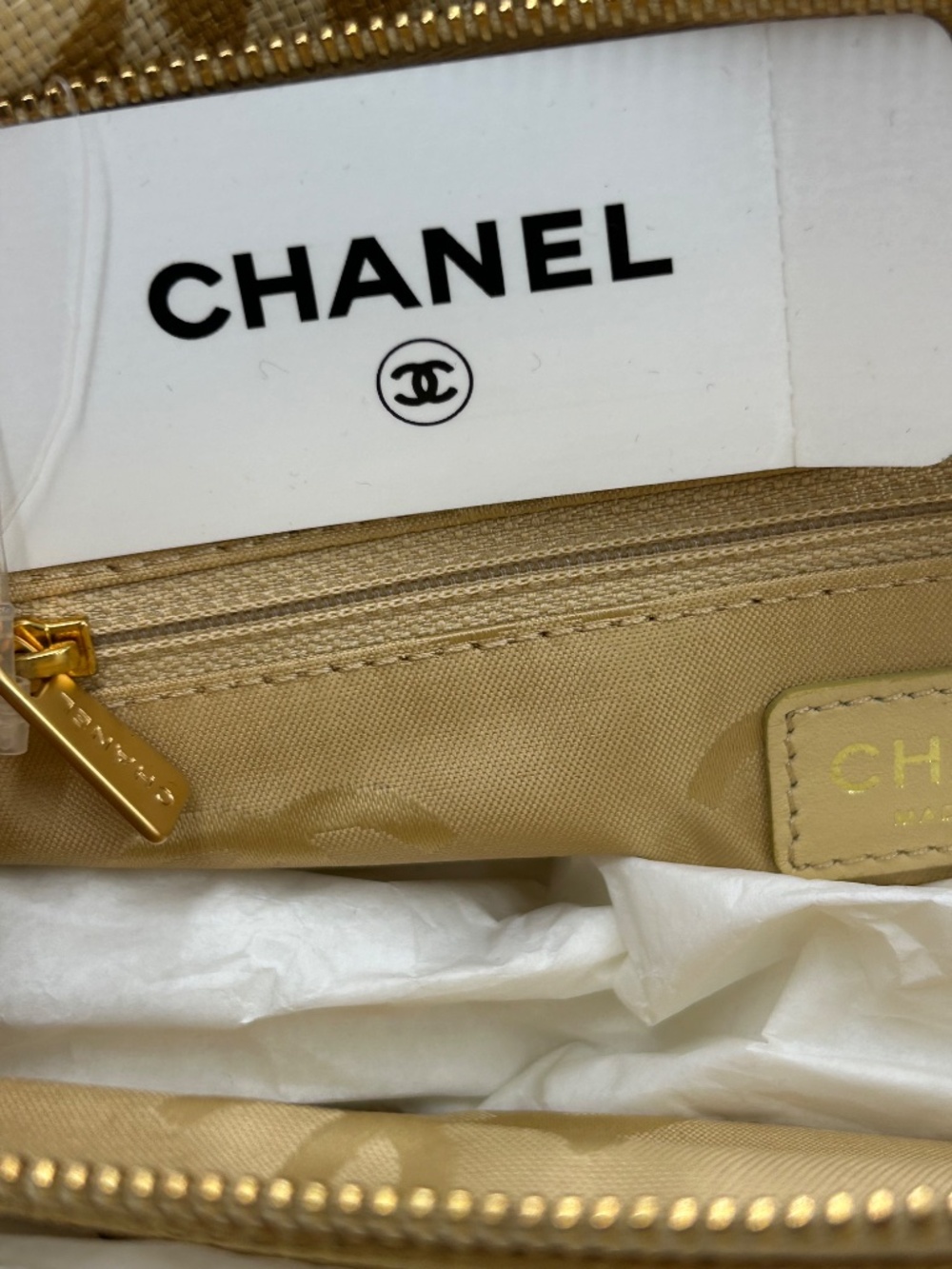 ****************Women’s Chanel Camellia Printed Raffia Chain Tote Bag. - Picture 10 of 15